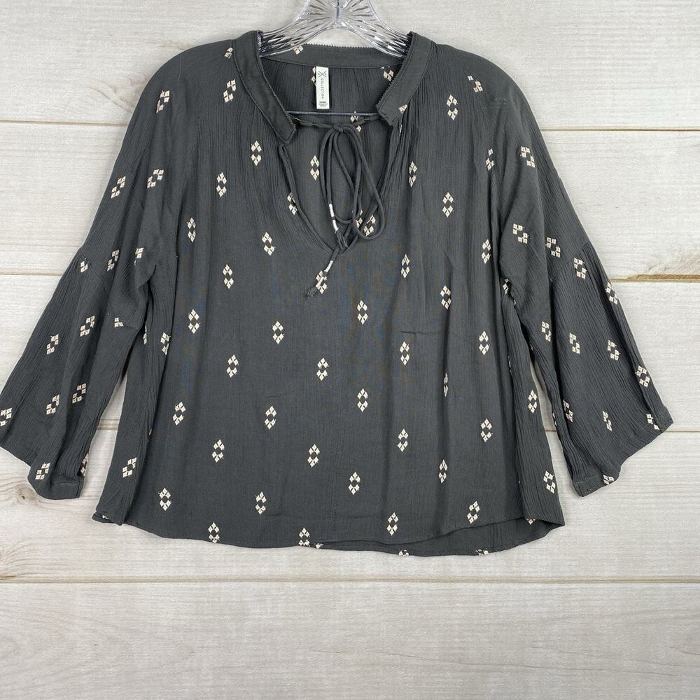 Gentle Fawn Top Womens S Gray Tie Neck Flowy Rayon Pleated Crop Boho Printed